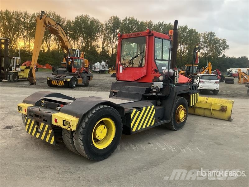 Terberg RT 4x4 Spotter Truck Terminalni tegljači