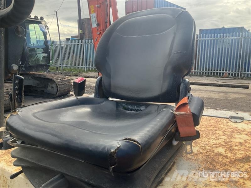 Terex 3 ton 4x4 Swivel Dumper Mini pašizgāzēji