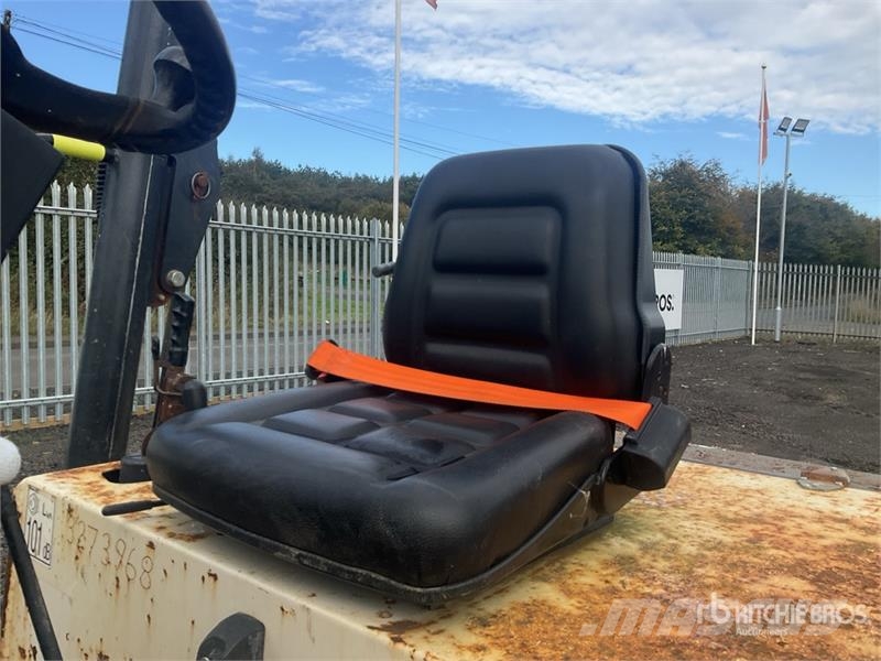 Terex 3 ton 4x4 Swivel Dumper Mini pašizgāzēji