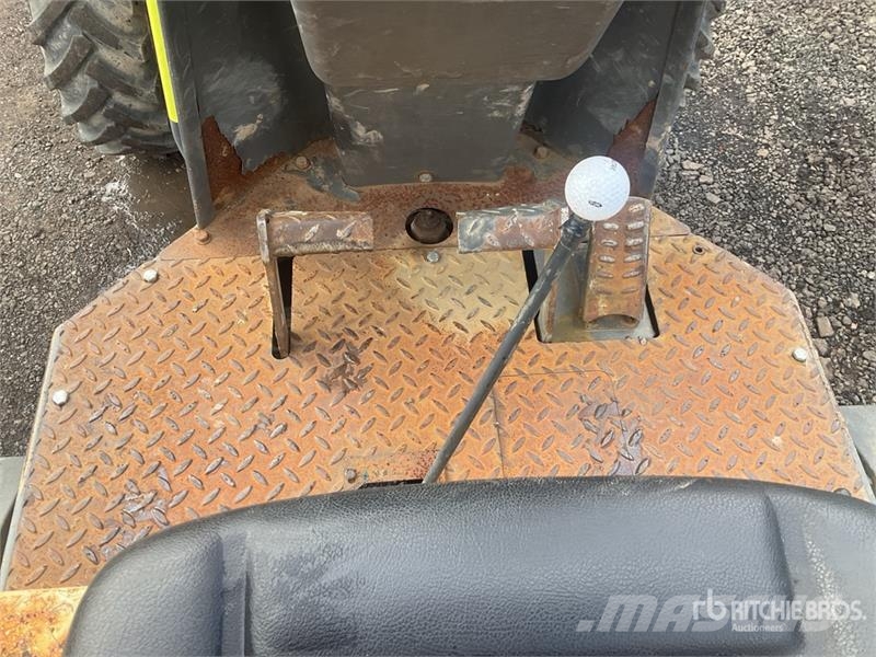 Terex 3 ton 4x4 Swivel Dumper Mini pašizgāzēji