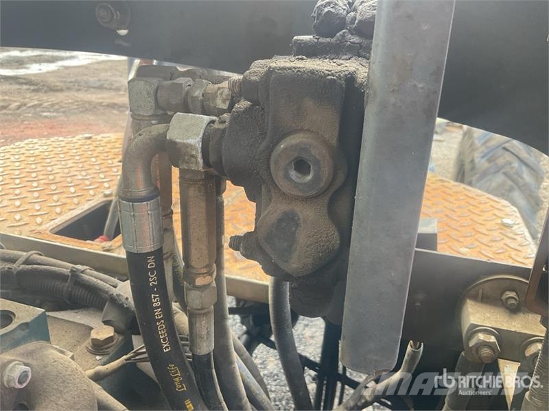 Terex 3 ton 4x4 Swivel Dumper Mini pašizgāzēji
