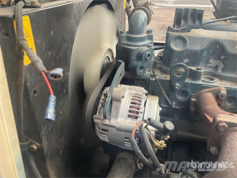 Terex 3 ton 4x4 Swivel Dumper Mini pašizgāzēji