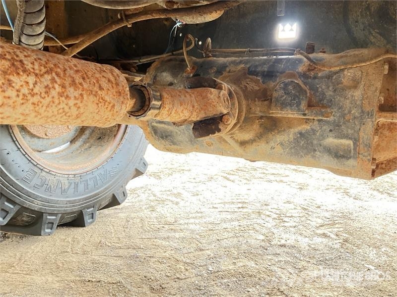 Terex 6005CSFLLA 6 ton 4x4 Swivel Dumper عربات نقل قلابة للمواقع