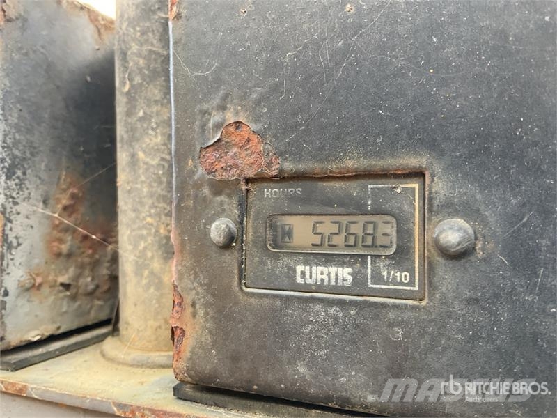 Terex 6005CSFLLA 6 ton 4x4 Swivel Dumper عربات نقل قلابة للمواقع