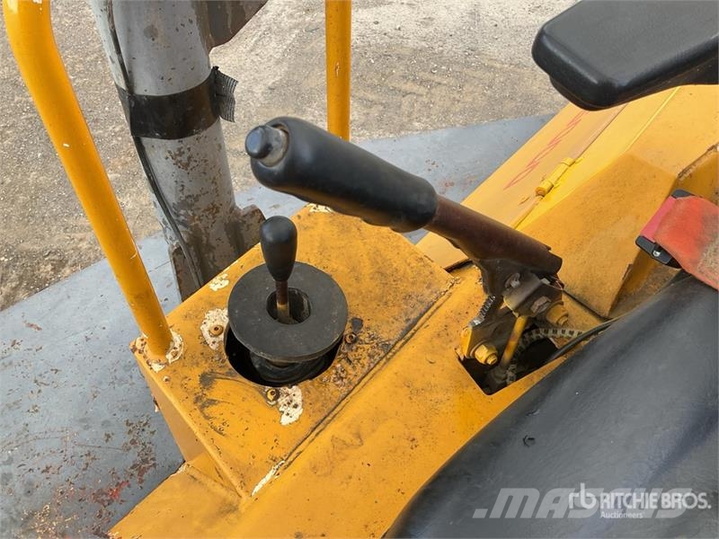 Terex 6005CSFLLA 6 ton 4x4 Swivel Dumper عربات نقل قلابة للمواقع