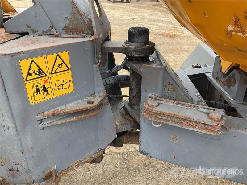 Terex 6005CSFLLA 6 ton 4x4 Swivel Dumper عربات نقل قلابة للمواقع