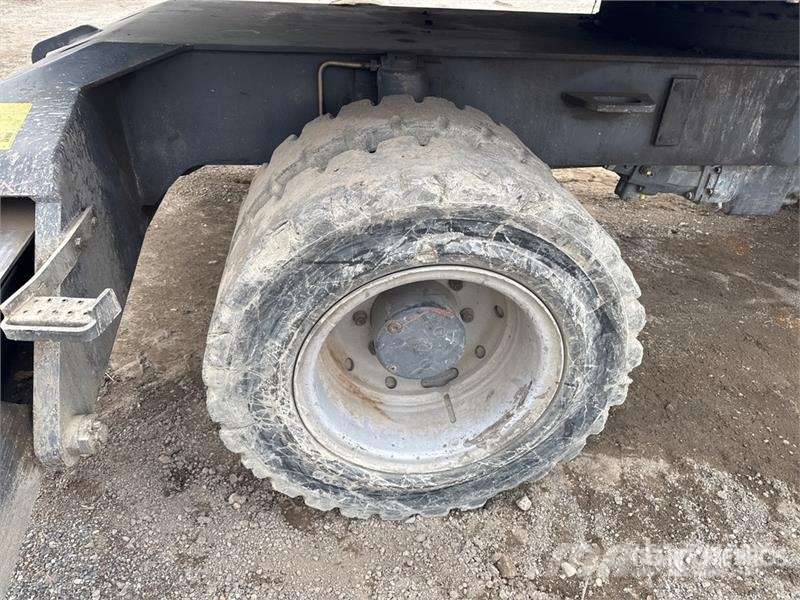 Terex Fuchs MHL320 Pelle De Manutention Wheel Material Handler معدات البناء - غير ذلك