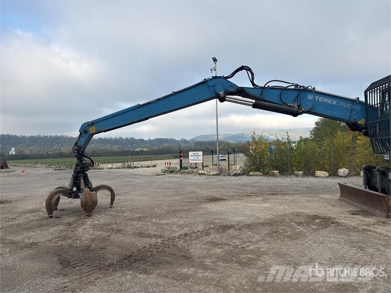 Terex Fuchs MHL320 Pelle De Manutention Wheel Material Handler معدات البناء - غير ذلك