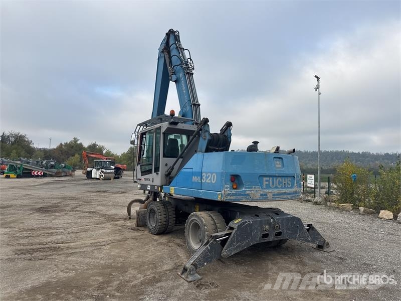 Terex Fuchs MHL320 Pelle De Manutention Wheel Material Handler معدات البناء - غير ذلك