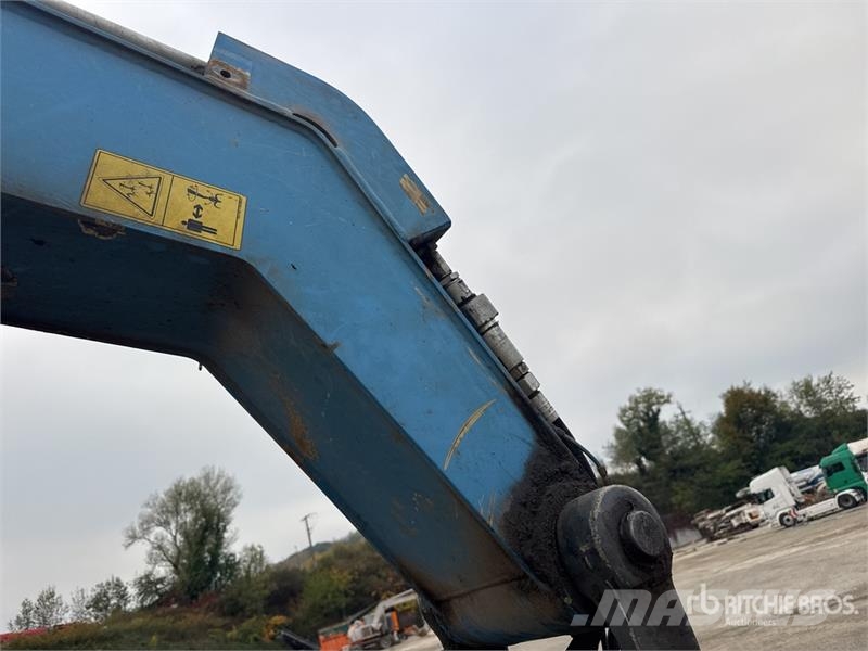 Terex Fuchs MHL320 Pelle De Manutention Wheel Material Handler معدات البناء - غير ذلك