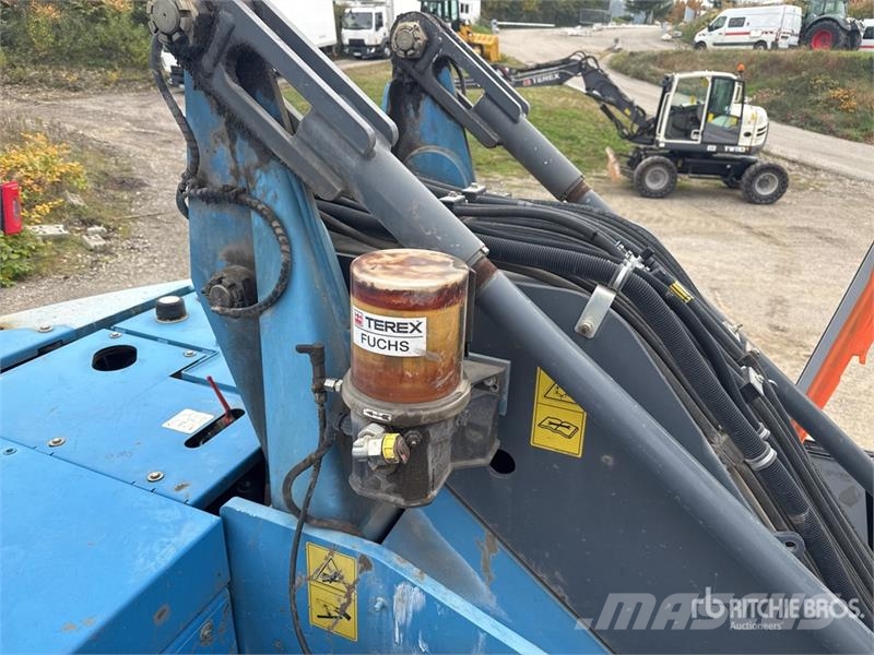 Terex Fuchs MHL320 Pelle De Manutention Wheel Material Handler معدات البناء - غير ذلك