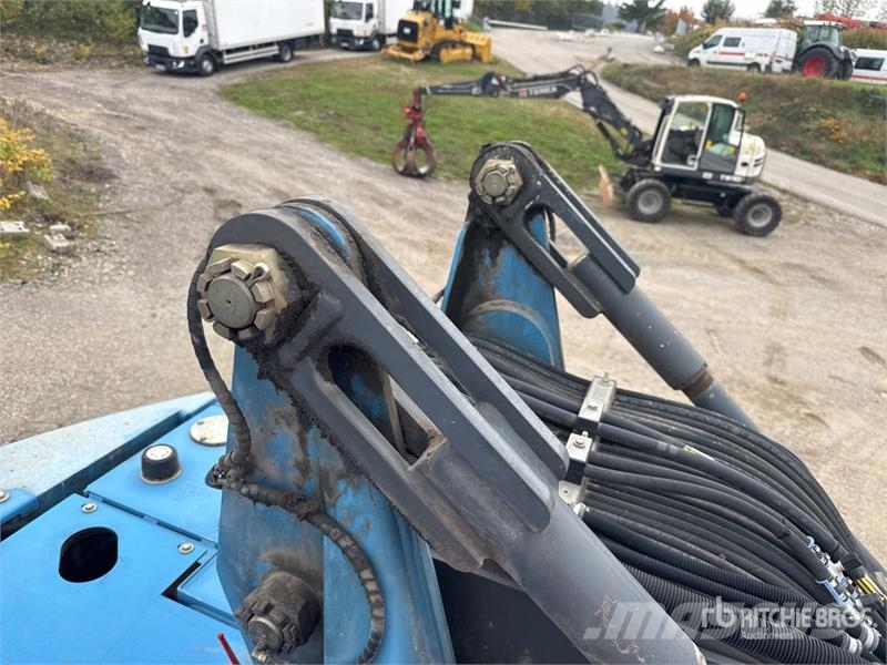 Terex Fuchs MHL320 Pelle De Manutention Wheel Material Handler معدات البناء - غير ذلك