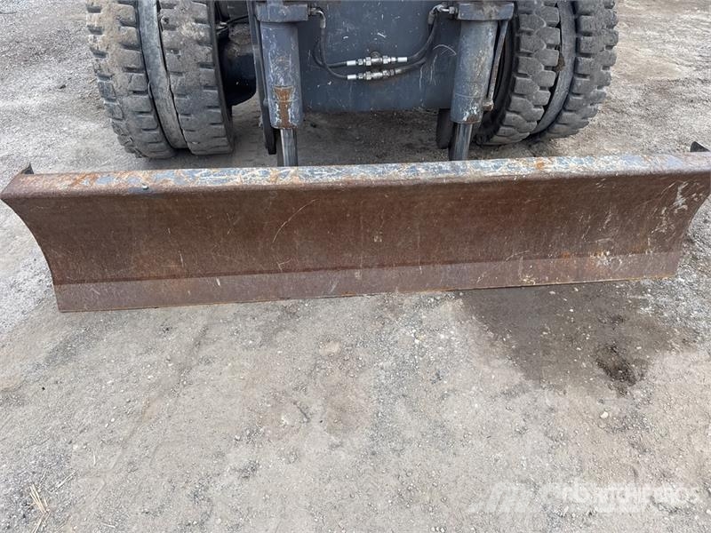 Terex Fuchs MHL320 Pelle De Manutention Wheel Material Handler معدات البناء - غير ذلك