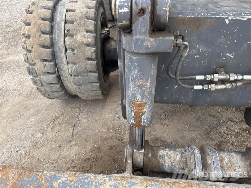 Terex Fuchs MHL320 Pelle De Manutention Wheel Material Handler معدات البناء - غير ذلك