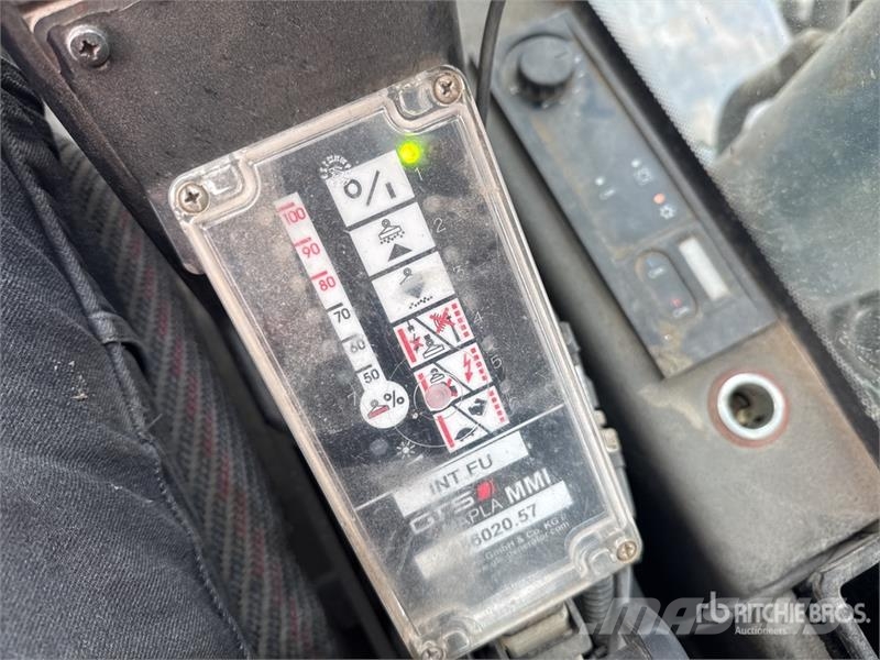Terex Fuchs MHL320 Pelle De Manutention Wheel Material Handler معدات البناء - غير ذلك