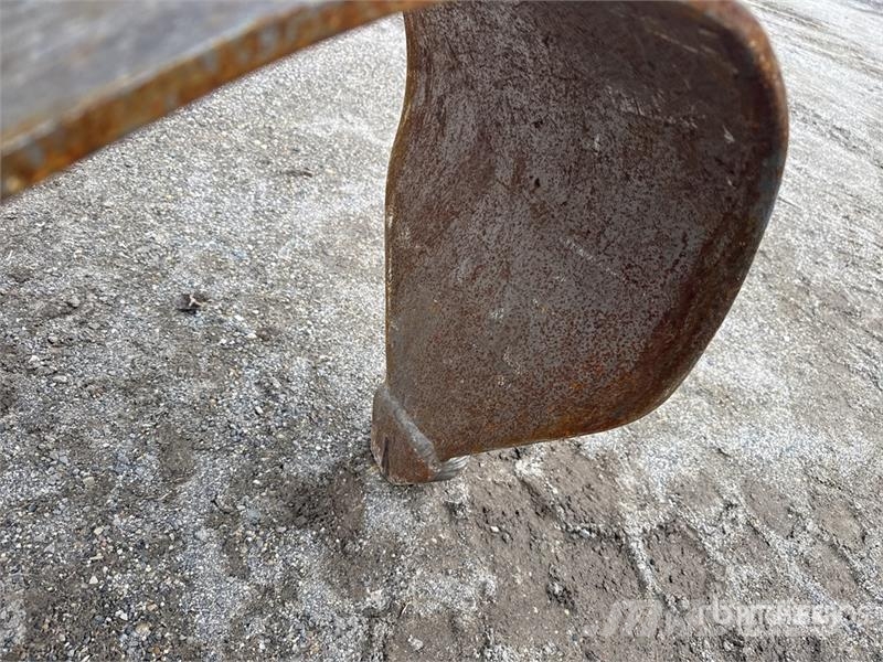 Terex Fuchs MHL320 Pelle De Manutention Wheel Material Handler معدات البناء - غير ذلك
