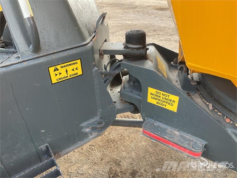 Terex TA3sh 4x4 Swivel Dumper Mini pašizgāzēji