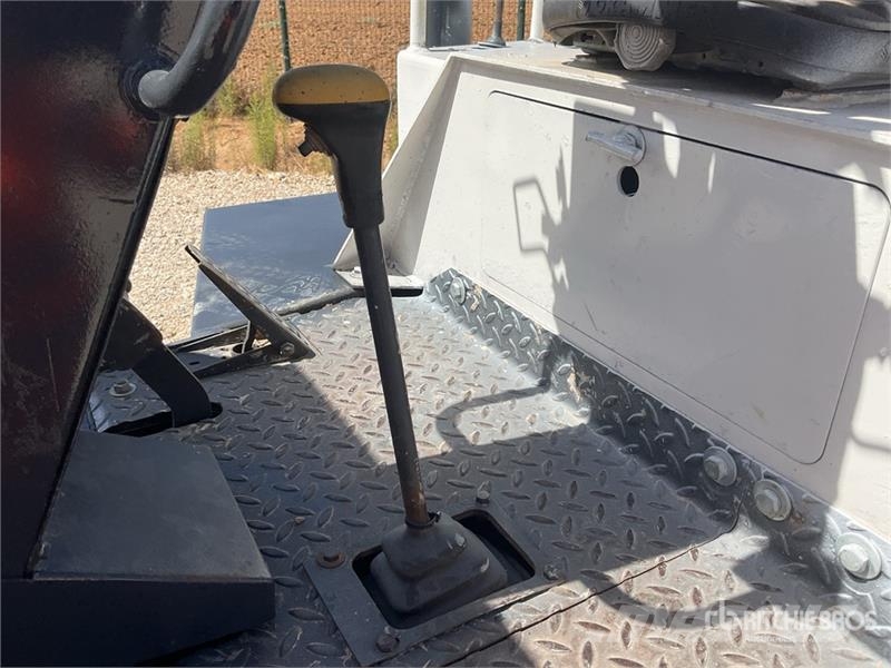 Terex TA65 4x4 Swivel Dumper عربات نقل قلابة للمواقع