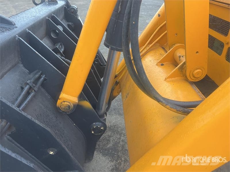 Terex TLB 844 SX4 4x4 Backhoe Loader Ekskavaatorlaadurid