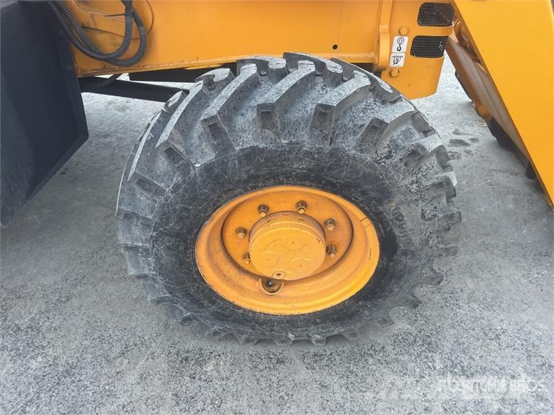 Terex TLB 844 SX4 4x4 Backhoe Loader Ekskavaatorlaadurid