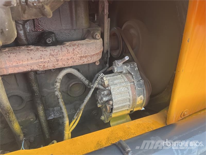 Terex TLB 844 SX4 4x4 Backhoe Loader Ekskavaatorlaadurid