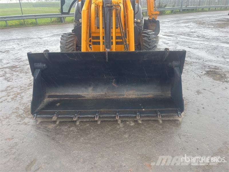 Terex TLB 844 SX4 4x4 Backhoe Loader Ekskavaatorlaadurid