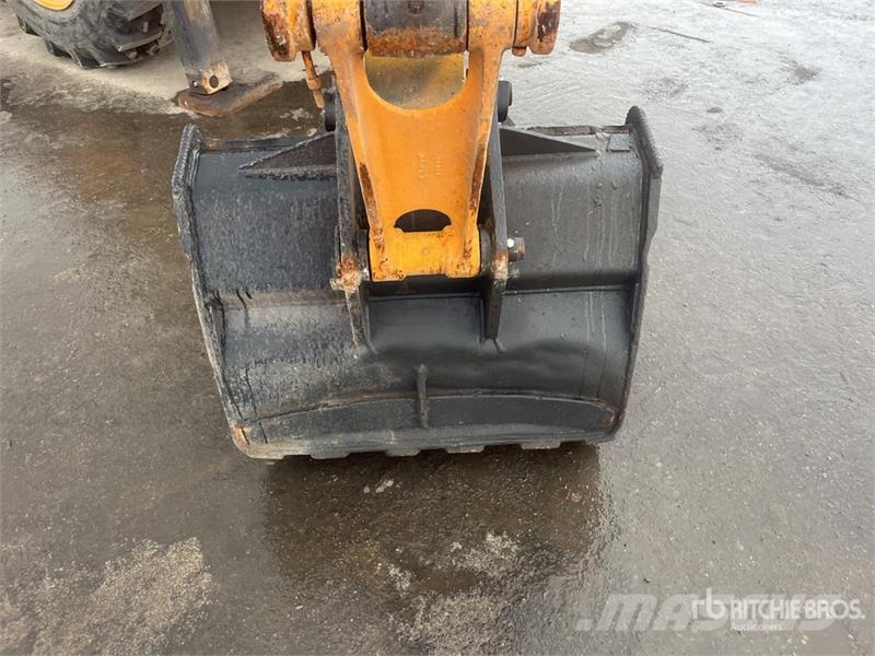 Terex TLB 844 SX4 4x4 Backhoe Loader Ekskavaatorlaadurid