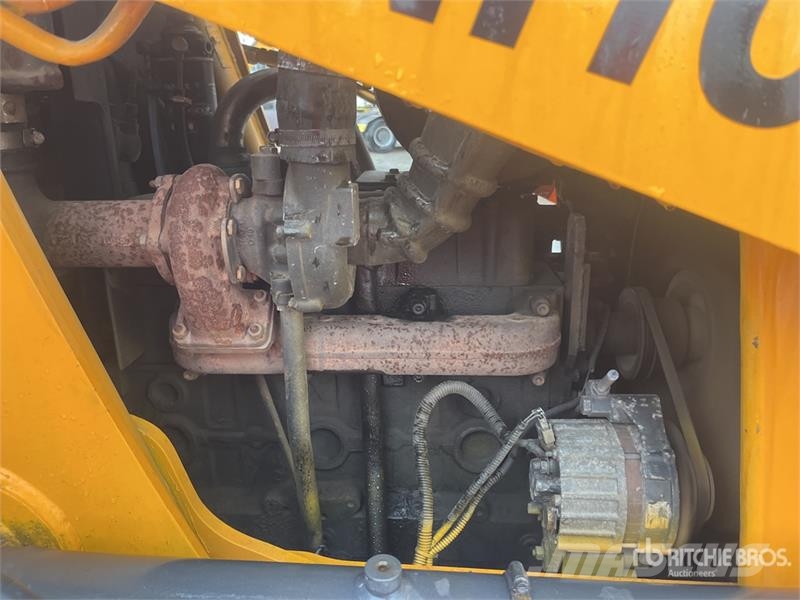 Terex TLB 844 SX4 4x4 Backhoe Loader Ekskavaatorlaadurid