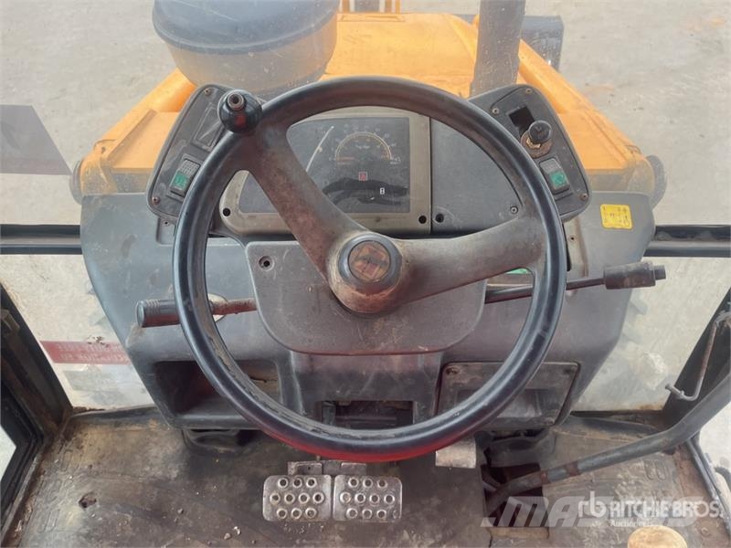 Terex TLB 844 SX4 4x4 Backhoe Loader Ekskavaatorlaadurid