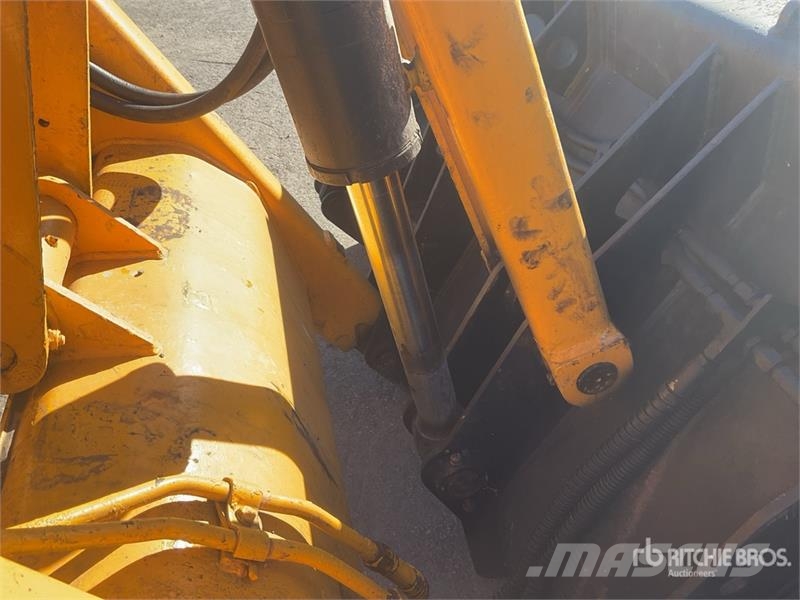 Terex TLB 844 SX4 4x4 Backhoe Loader Rovokopači