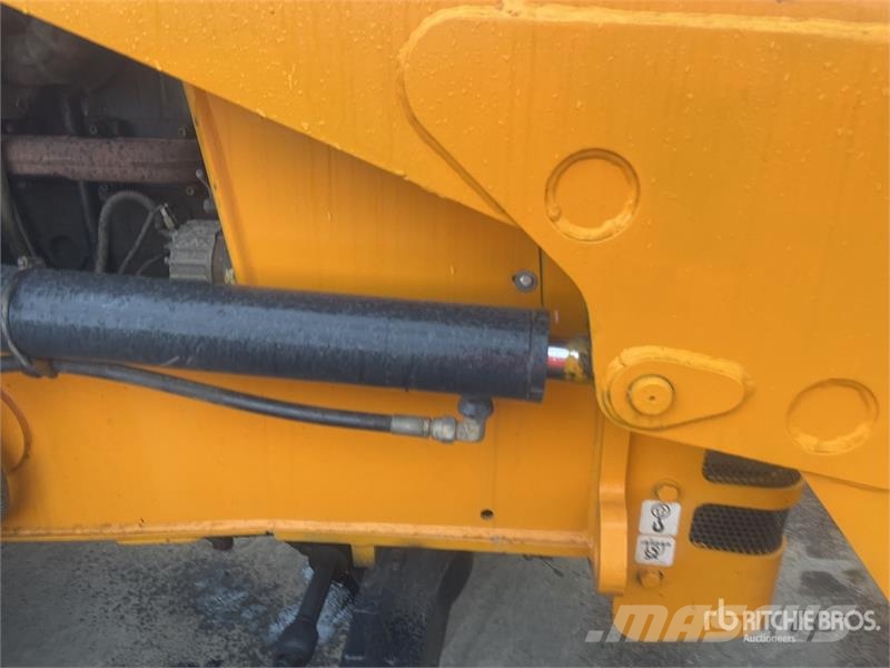 Terex TLB 844 SX4 4x4 Backhoe Loader Ekskavaatorlaadurid