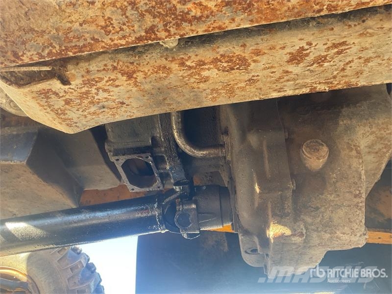 Terex TLB 844SX4 4x4 Backhoe Loader Ekskavatori-iekrāvēji