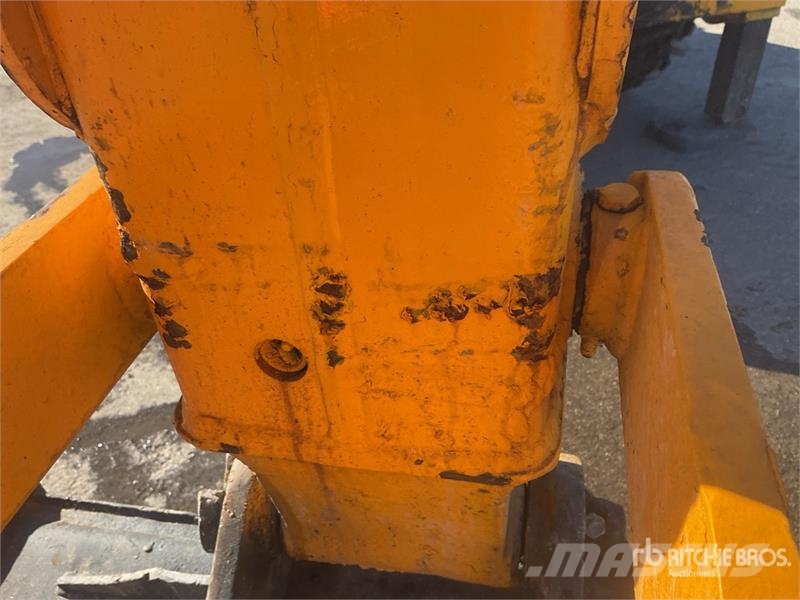 Terex TLB 844SX4 4x4 Backhoe Loader Ekskavatori-iekrāvēji