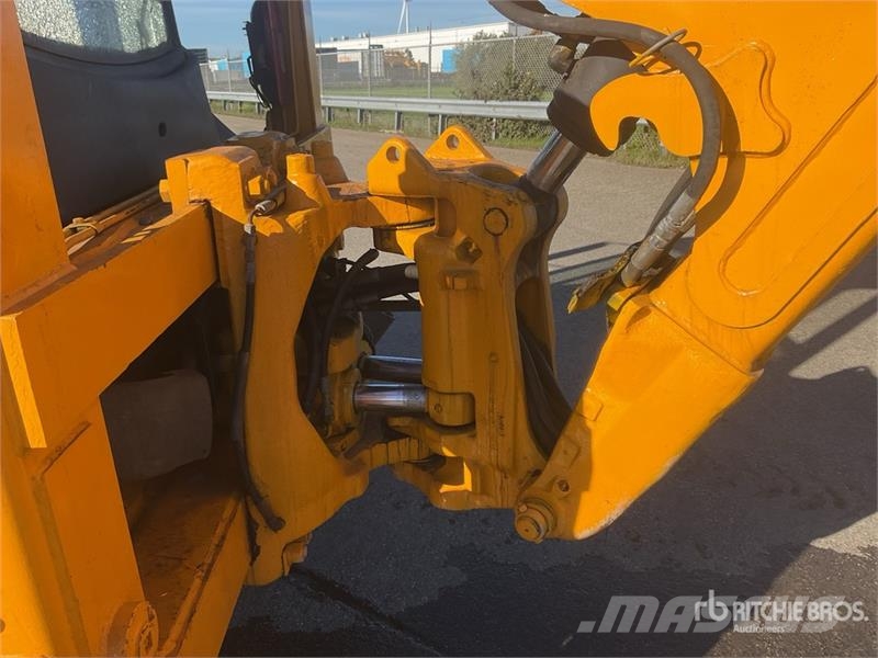 Terex TLB 844SX4 4x4 Backhoe Loader Ekskavatori-iekrāvēji