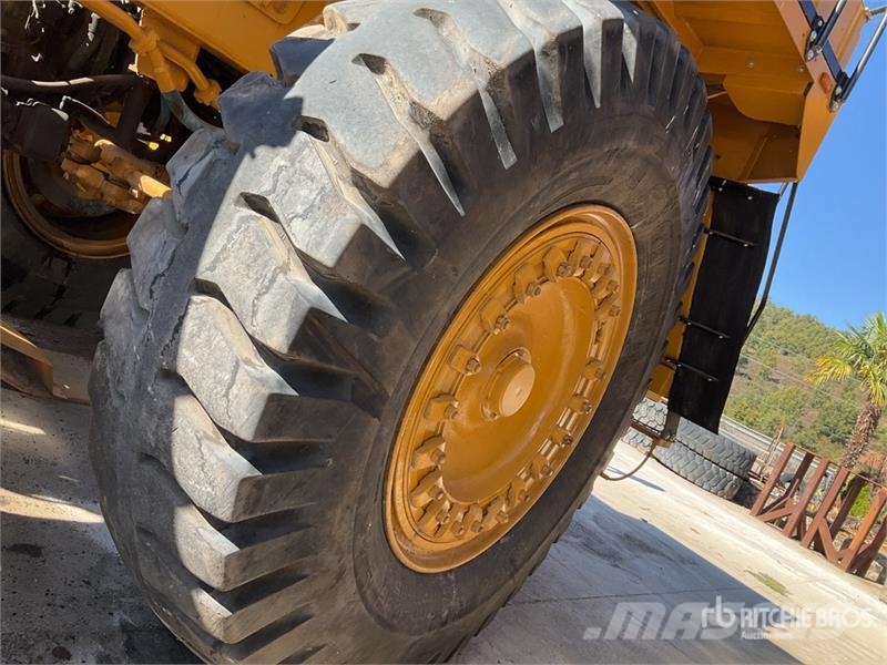 Terex TR100 ساحبات مفصلية