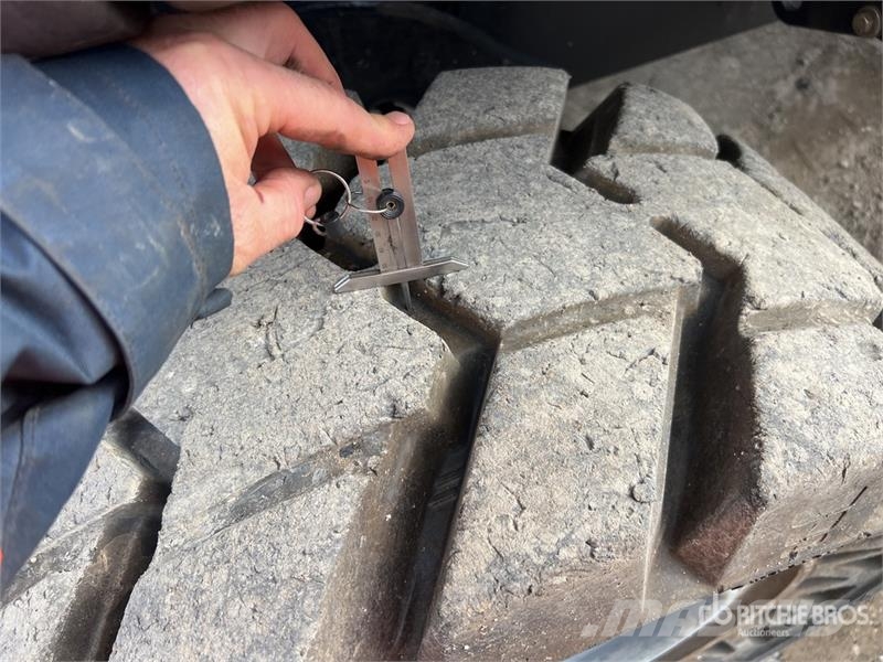 Terex TW110 Pelle De Manutention Wheel Material Handler معدات البناء - غير ذلك