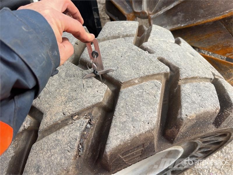 Terex TW110 Pelle De Manutention Wheel Material Handler معدات البناء - غير ذلك