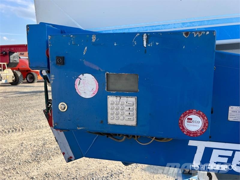 Teupen LEO 36 H Crawler Articulating Boom Lift Zglobne dvižne ploščadi