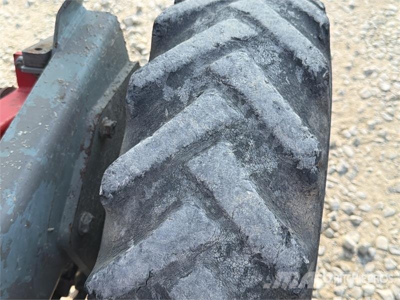 Thwaites MACH201 Vehículos compactos de volteo