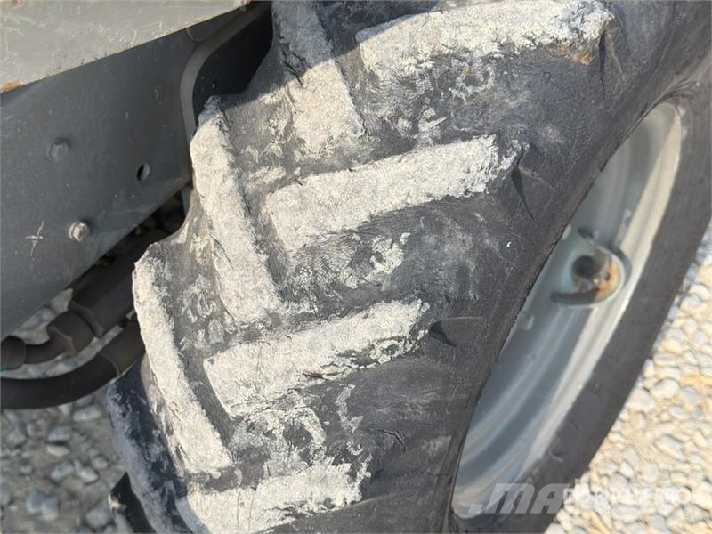 Thwaites MACH201 Vehículos compactos de volteo
