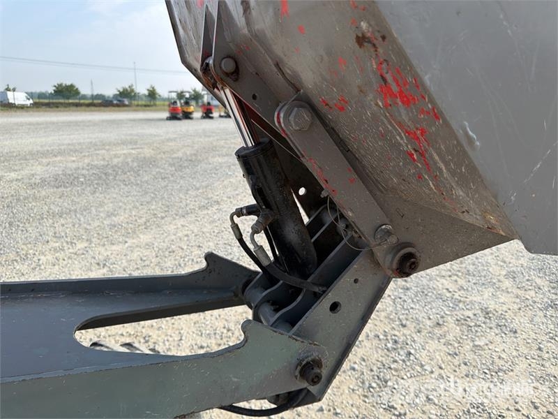 Thwaites MACH201 Vehículos compactos de volteo