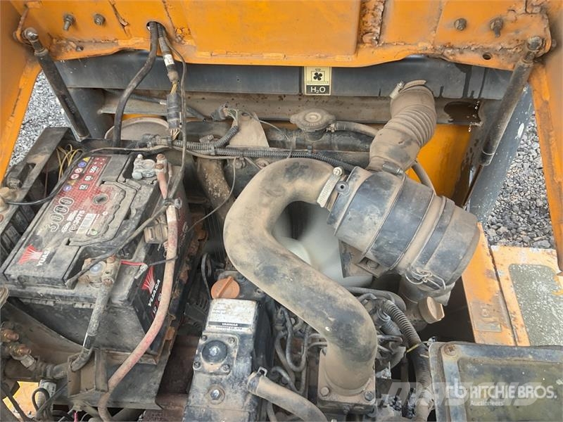 Thwaites MACH573 3 ton 4x4 Swivel Dumper Mini pašizgāzēji