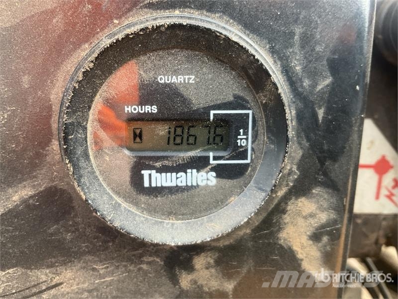 Thwaites MACH573 3 ton 4x4 Swivel Dumper Mini pašizgāzēji