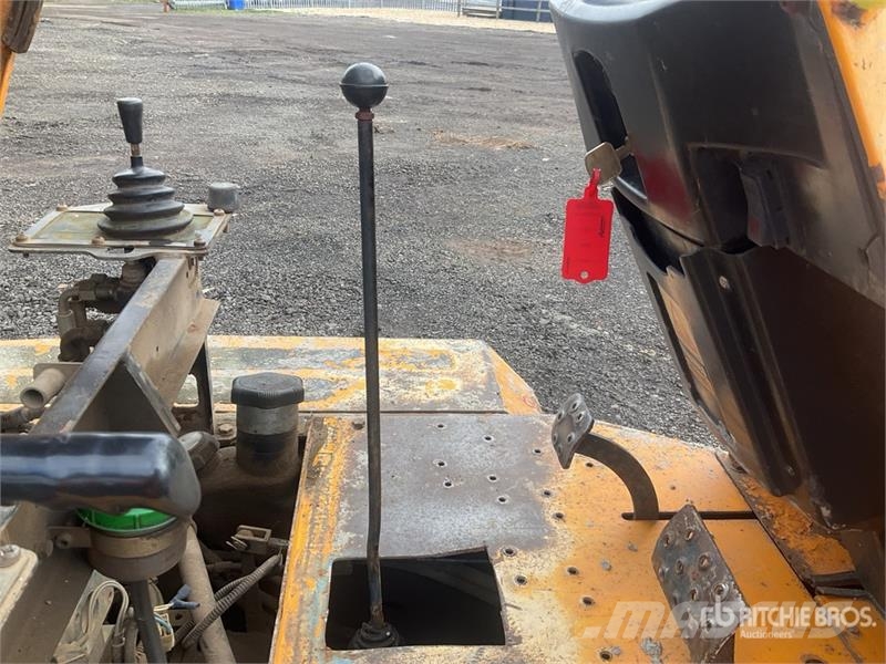 Thwaites MACH573 3 ton 4x4 Swivel Dumper Mini pašizgāzēji