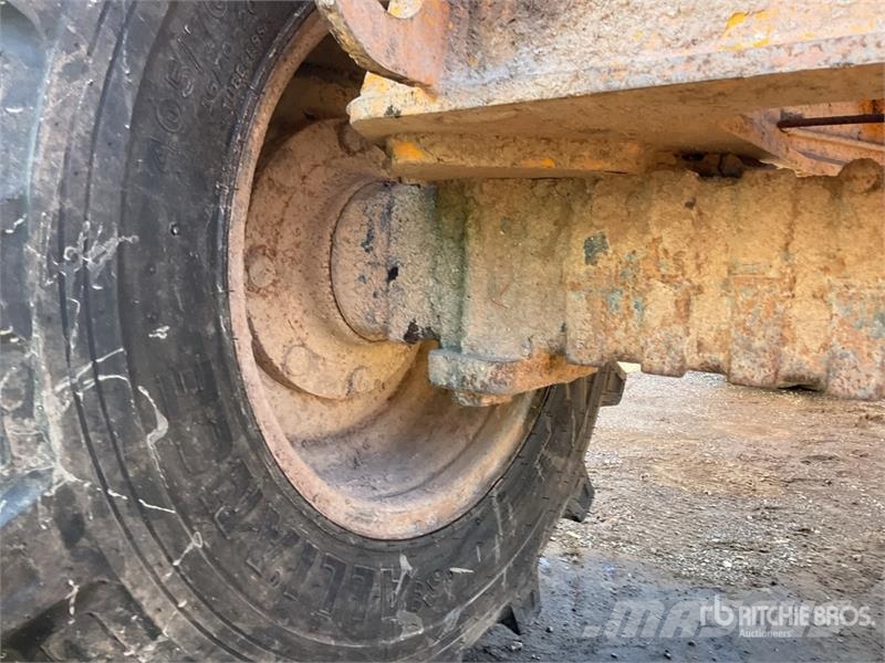 Thwaites MACH765 6 ton 4x4 Dumper 側卸礦車