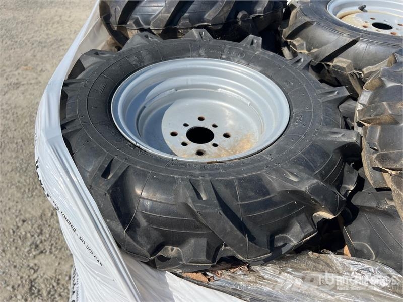 Tires (Unused) Renkaat ja vanteet
