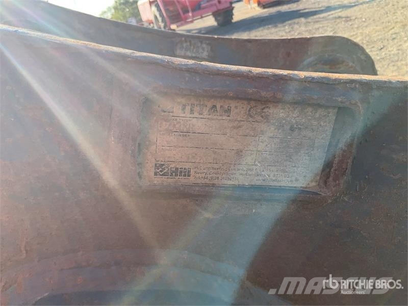 Titan 2100 mm Cleanup Excavator Bucket Buckets