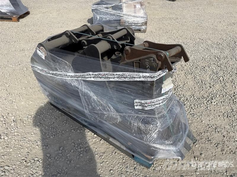  TM benne Qty of Excavator Attachments 기타 부품  