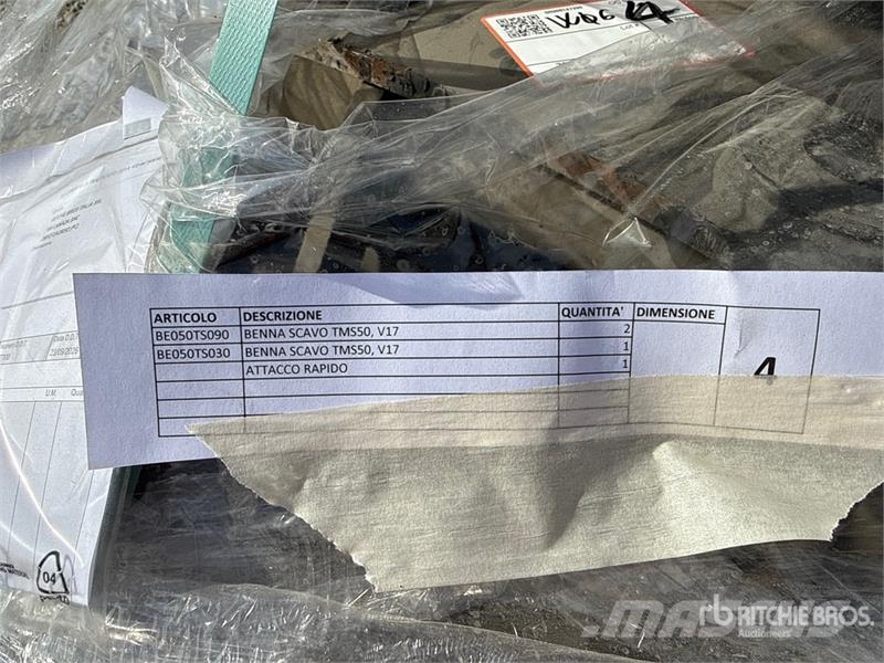 TM benne Qty of Excavator Attachments 기타 부품