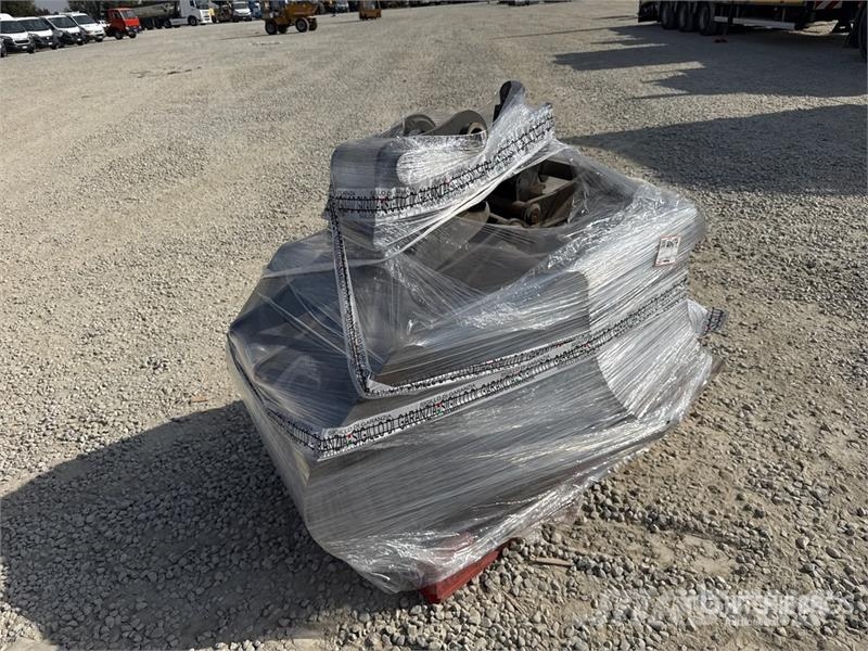 TM benne Qty of Excavator Attachments 기타 부품